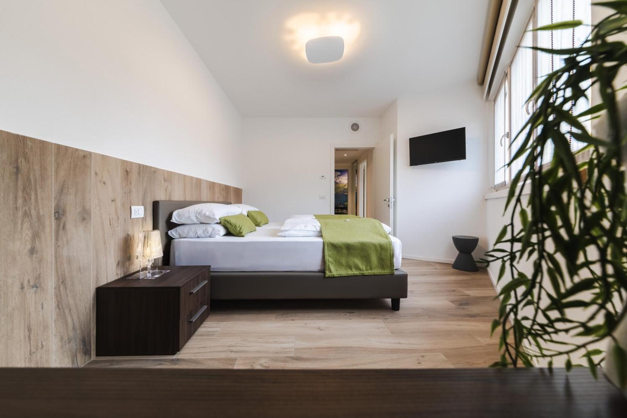 Boutique Apartments By Annalisa Torbole Sul Garda Exterior foto
